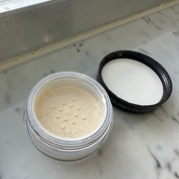 NEW & Sealed Laura Mercier Travel Size Translucent Powder - Picture 4 of 6